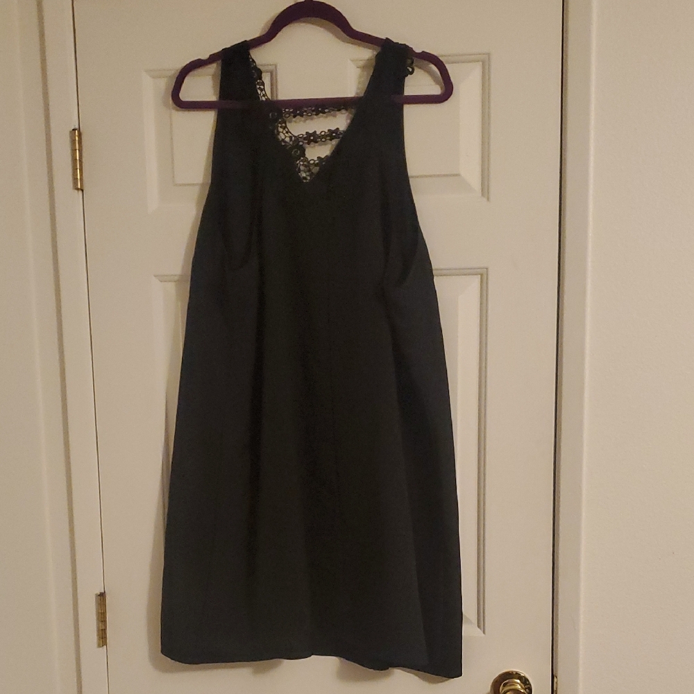 Black Lace Trim Sleeveless Dress